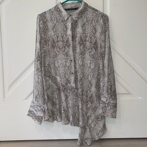 Zara animal print long sleeve shirt